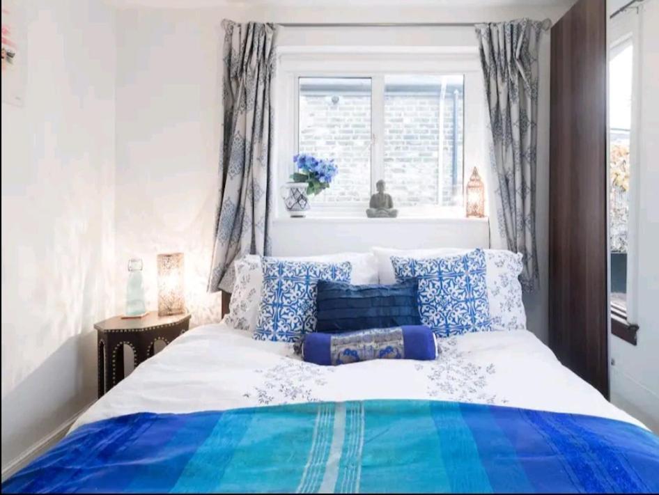 Stylish Room With Private Bath & Terrace In Super Central Clapham Junction Minutes From Victoria, Waterloo London Exteriör bild